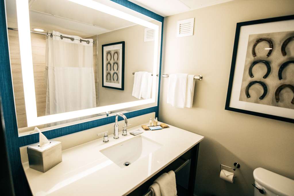 Фото DoubleTree by Hilton Lubbock University Area