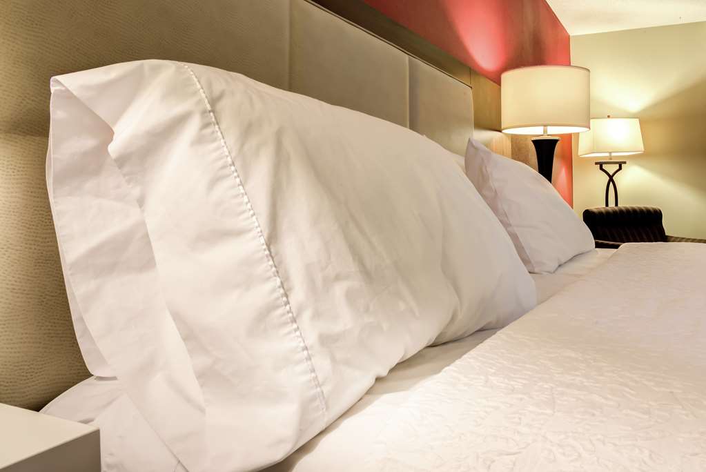 Фото Hampton Inn St. Joseph