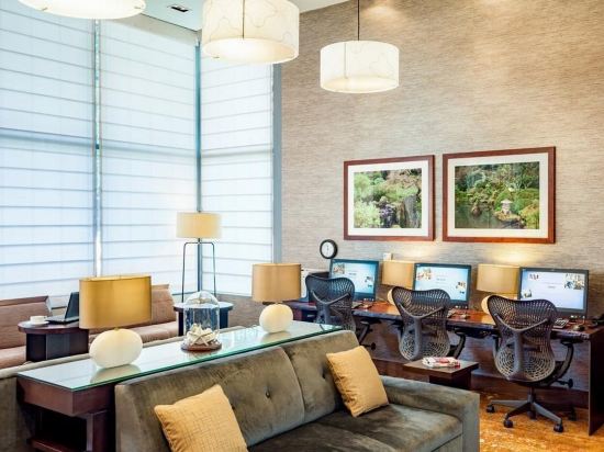 Фото Hilton Garden Inn Seattle Downtown