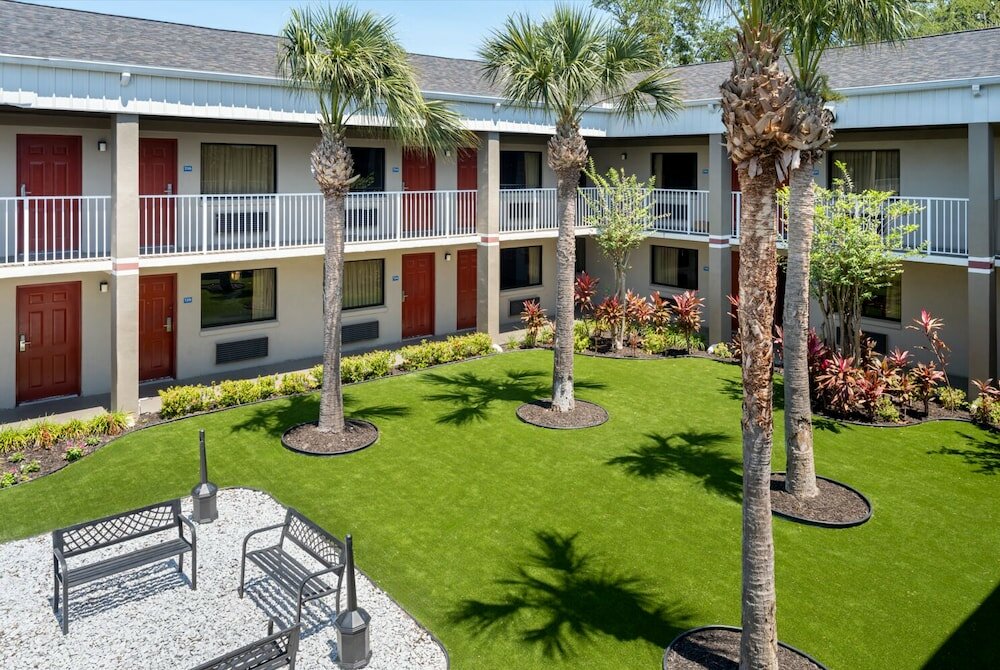 Фото Hotel South Tampa & Suites