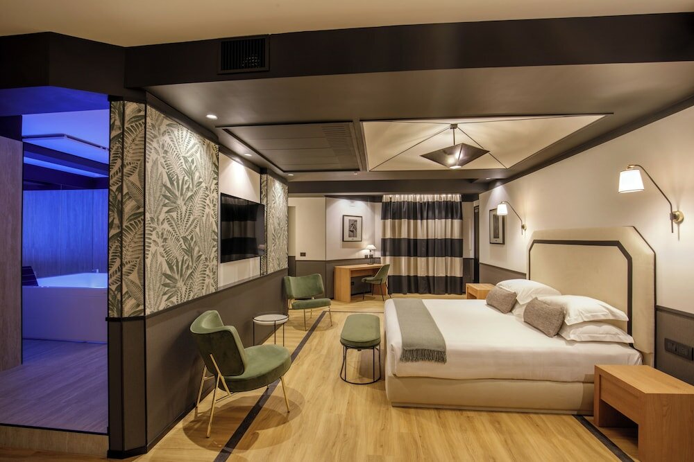 Фото Hotel Domidea