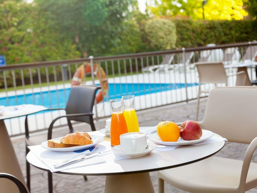 Фото Novotel Brescia 2
