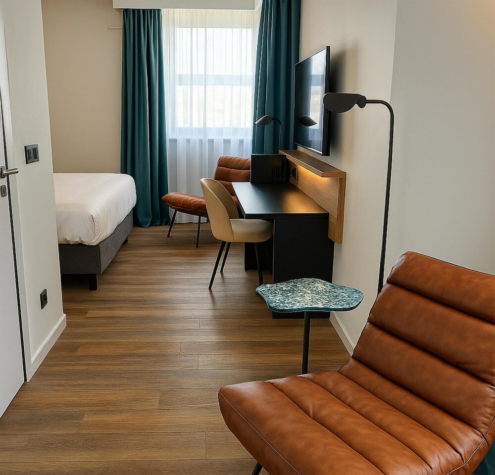 Фото Campanile Reims Centre Cathedrale