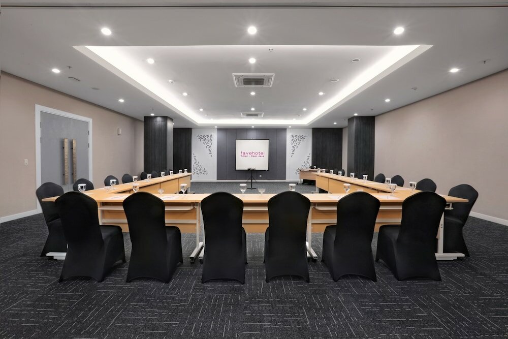 Фото Отель Favehotel Tuban