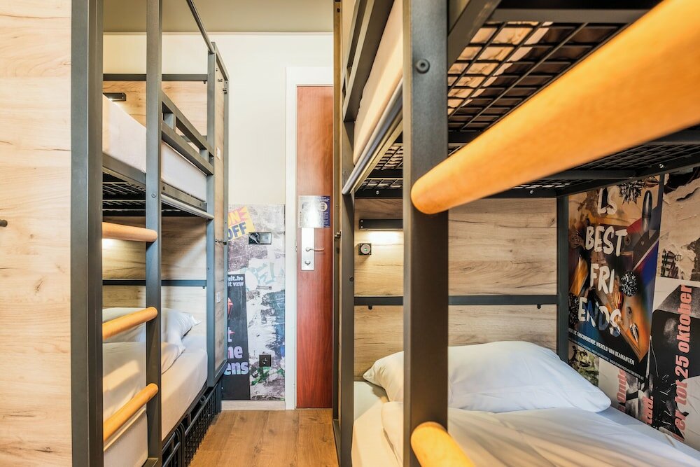 Фото Century Hotel Antwerpen