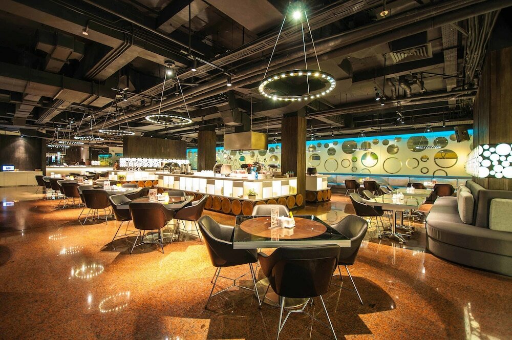 Фото Fm7 Resort Hotel Bandara Jakarta Airport