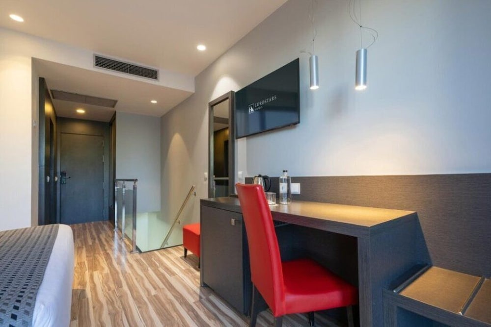 Фото Hotel Eurostars Arenas de Pinto