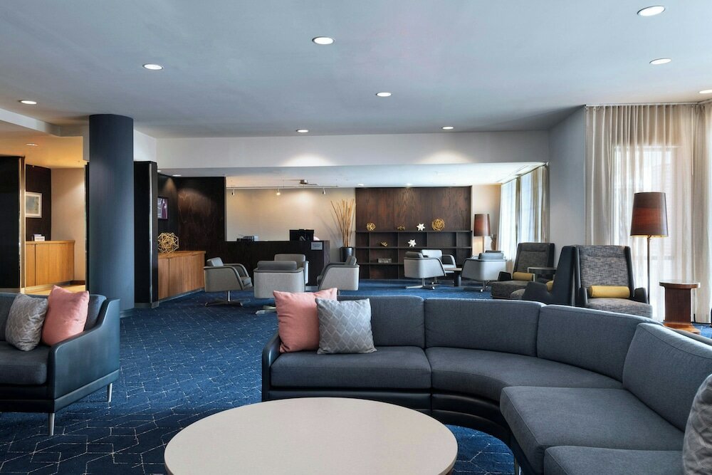 Фото Courtyard Marriott Aksarben Village