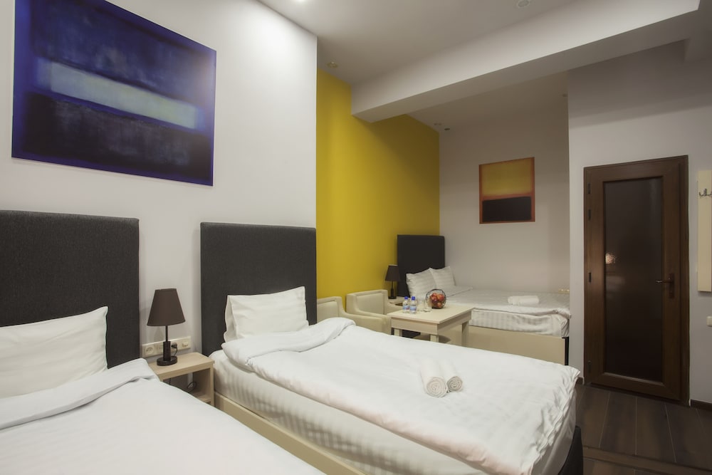 Фото Elysium Gallery