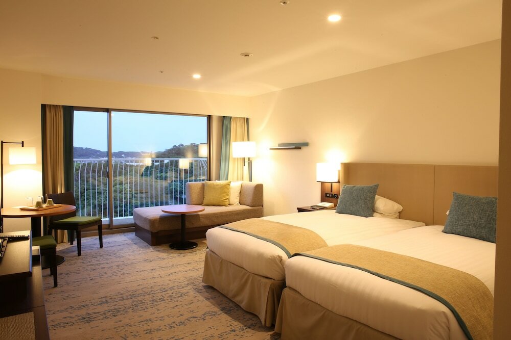 Фото Shimoda Tokyu Hotel