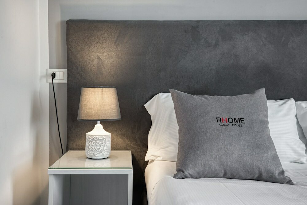 Фото Rhome GuestHouse