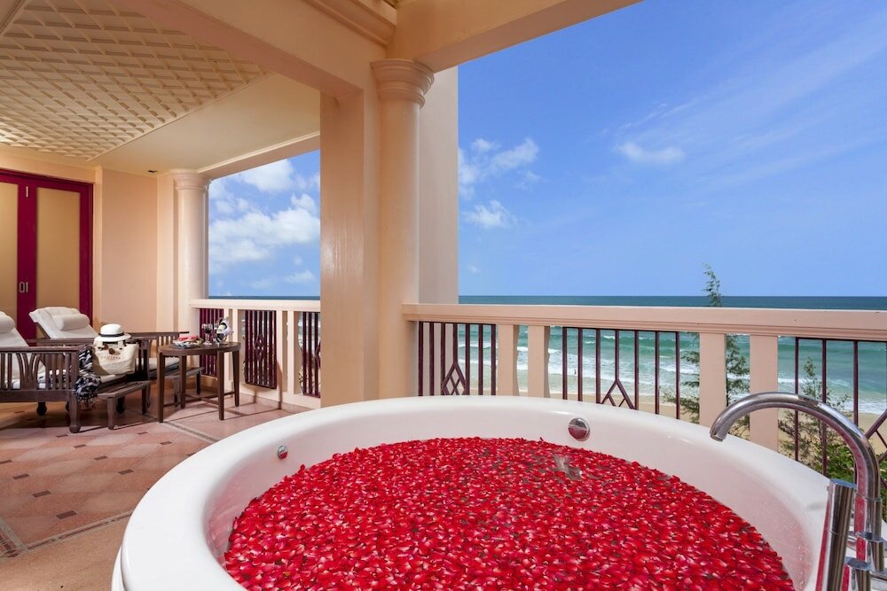 Фото Centara Grand Beach Resort Phuket