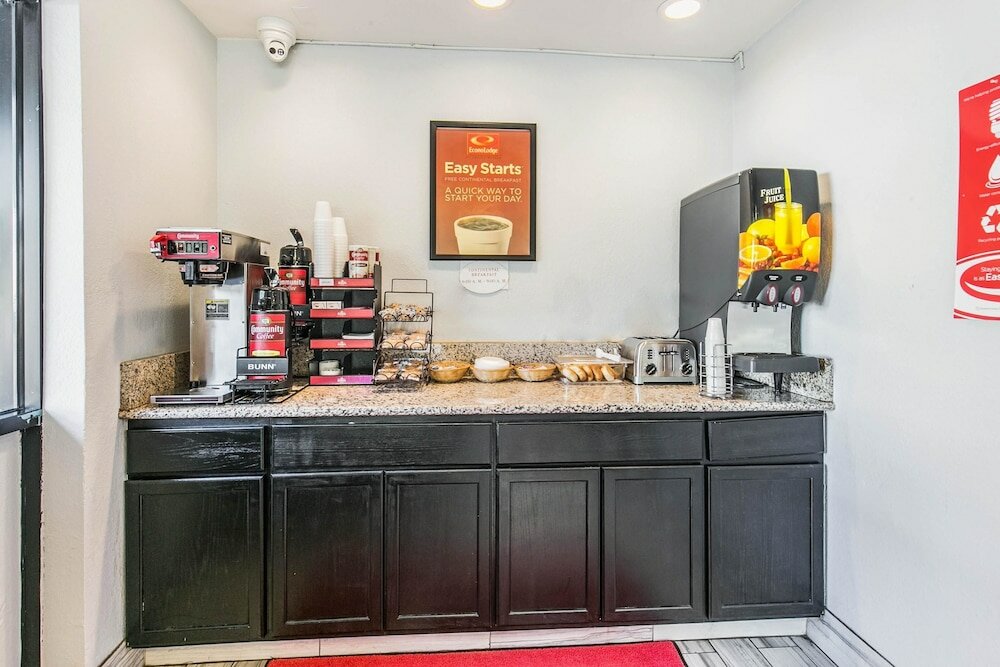 Фото Econo Lodge North