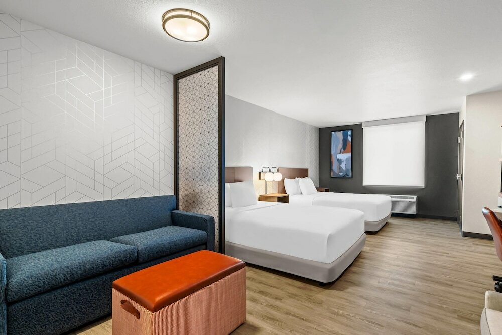 Фото отеля 2