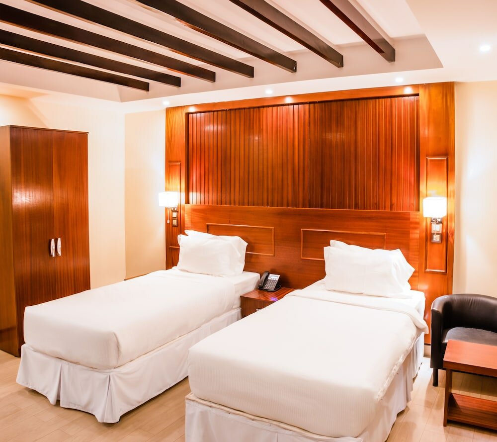 Фото Sainte Famille Hotel