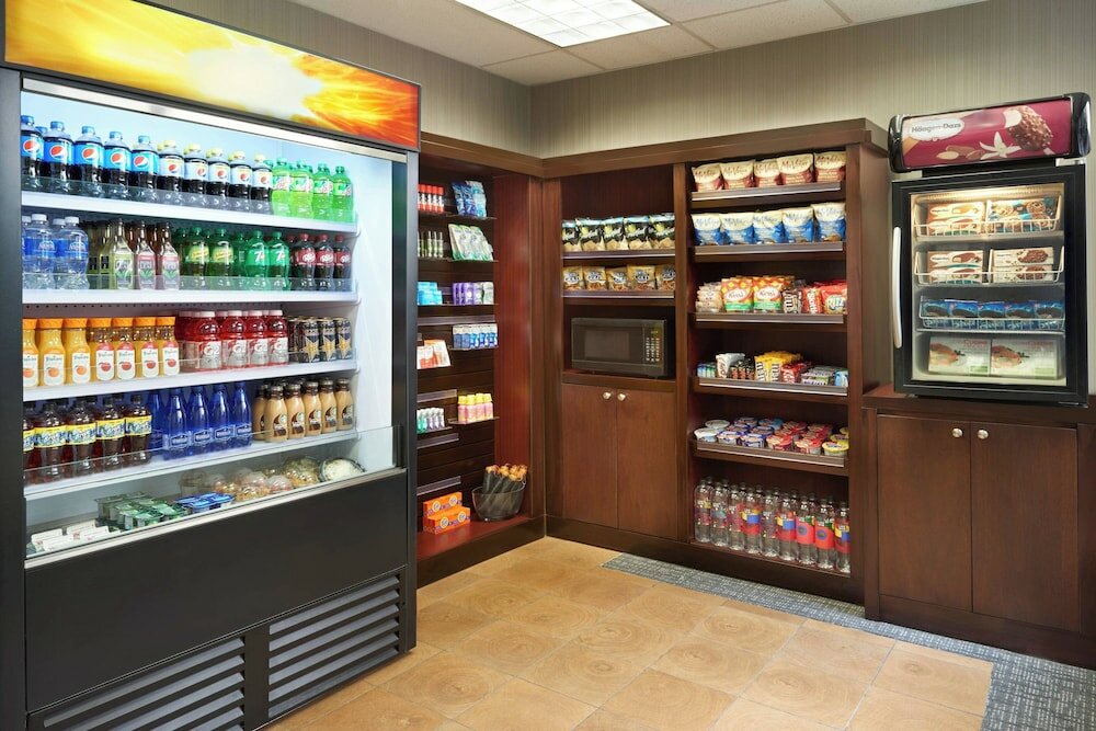 Фото Courtyard by Marriott Toronto Downtown