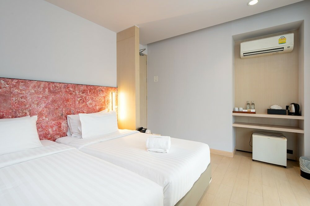 Фото Metz Pratunam Hotel