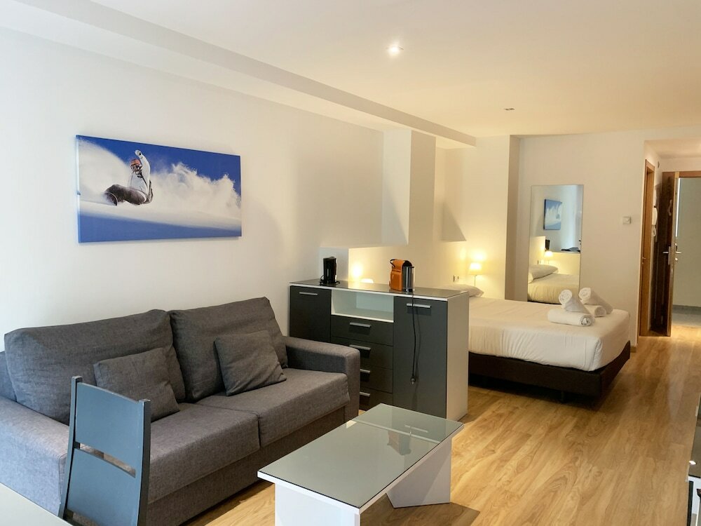 Фото Apartamentos Vallnord 3000