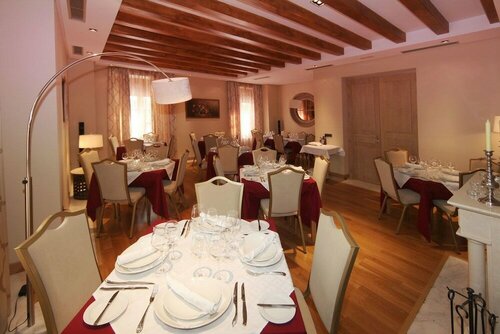 Внешний вид отеля Hotel Casa Consistorial в Фуэнхироле, фото 5