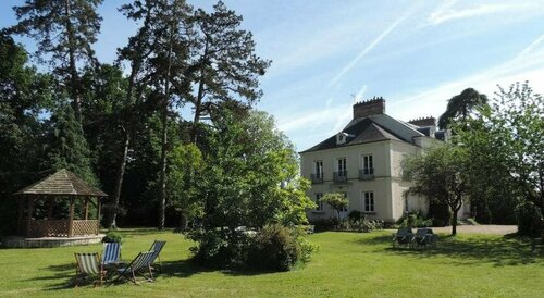 Гостиница Cèdre et Charme в Лоше