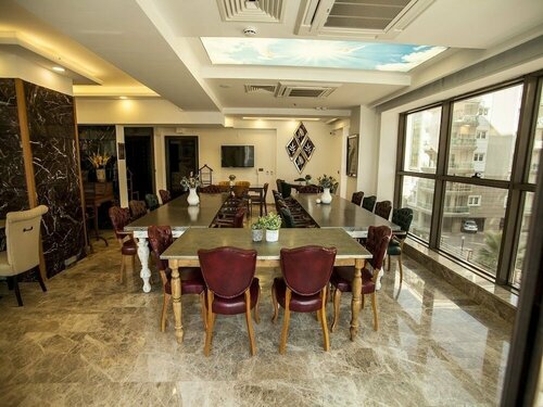 Гостиница Lion Park Suites & Residence Hotel в Айдыне