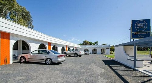 Гостиница Rest Motels Naracoorte в Наракурте