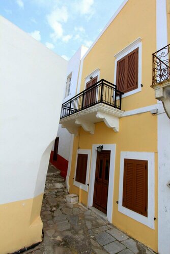 Гостиница Athanasia's House в Сими