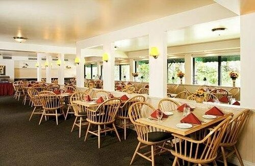 Гостиница Lobstick Lodge в Джаспере