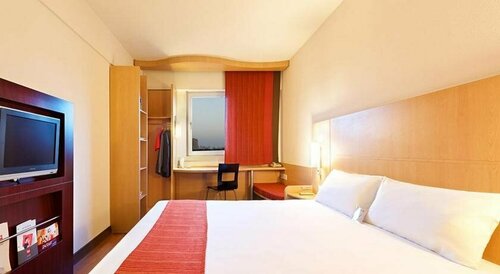 Гостиница Ibis Dalian Zhongshan Square в Даляне