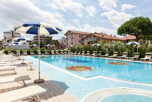 Гостиница Hotel Diplomatic в Червии