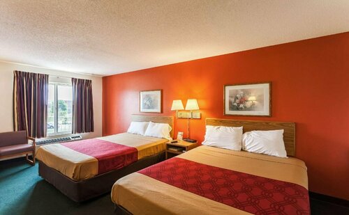 Гостиница Econo Lodge Lincoln в Линкольне