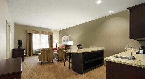 Гостиница Country Inn & Suites by Radisson, Oklahoma City - Quail Springs, Ok в Эдмонде