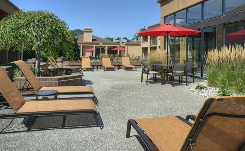 Гостиница Courtyard by Marriott Detroit Warren в Медисон Хайтс