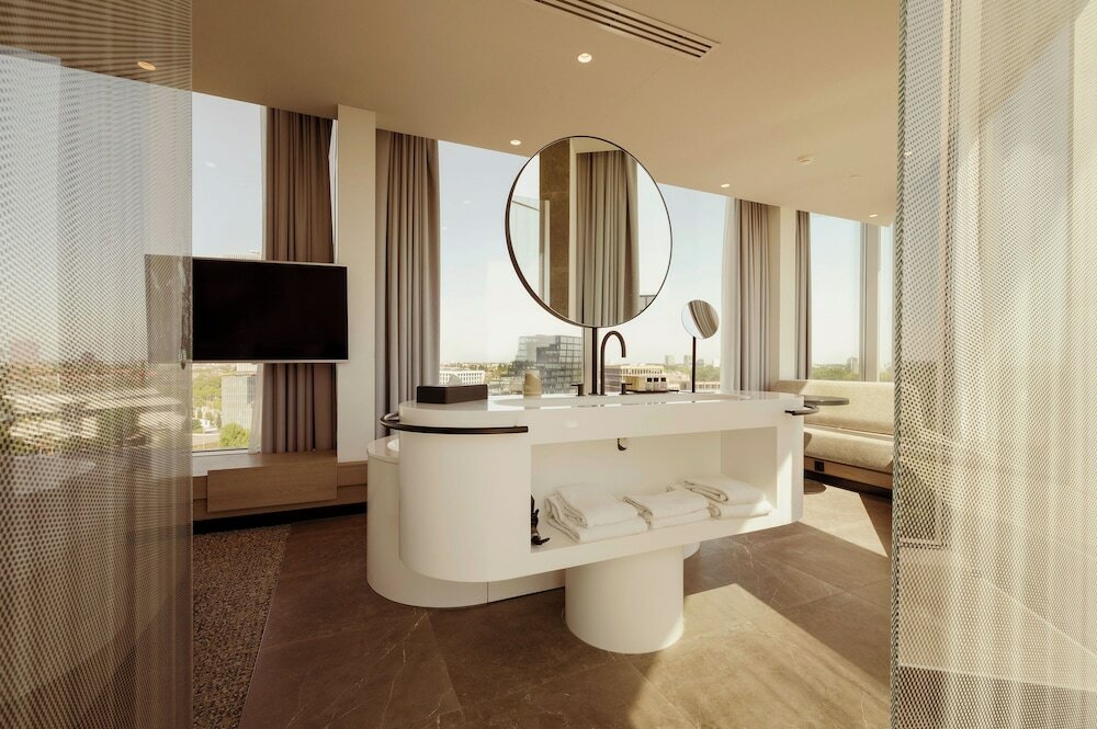 Фото Van der Valk Hotel Amsterdam Zuidas