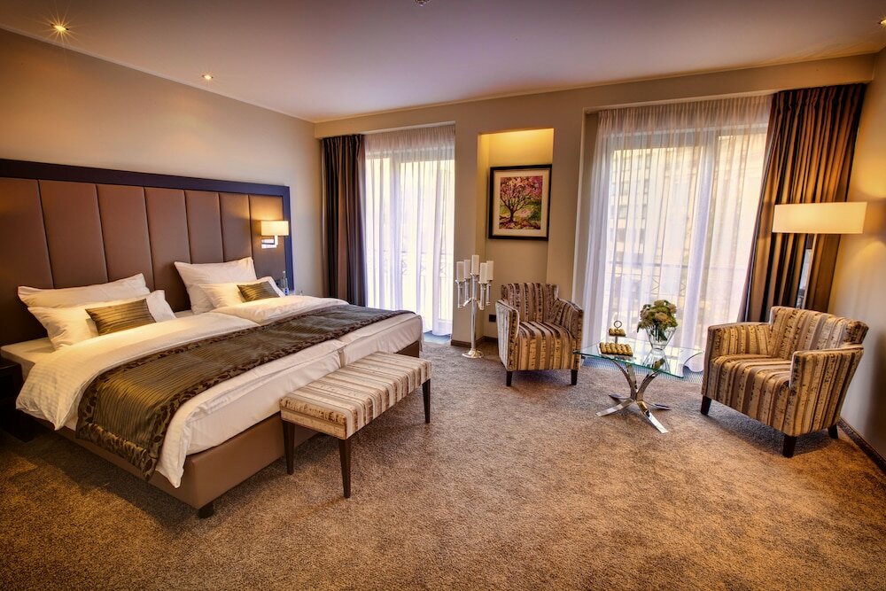 Фото Hotel Favor