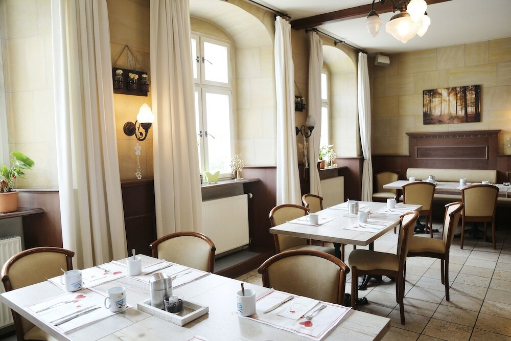 Фото Hotel Goldener Adler
