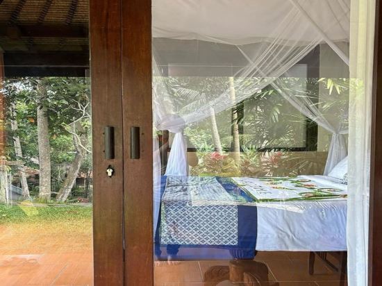 Фото Ubud Sari Health Resort