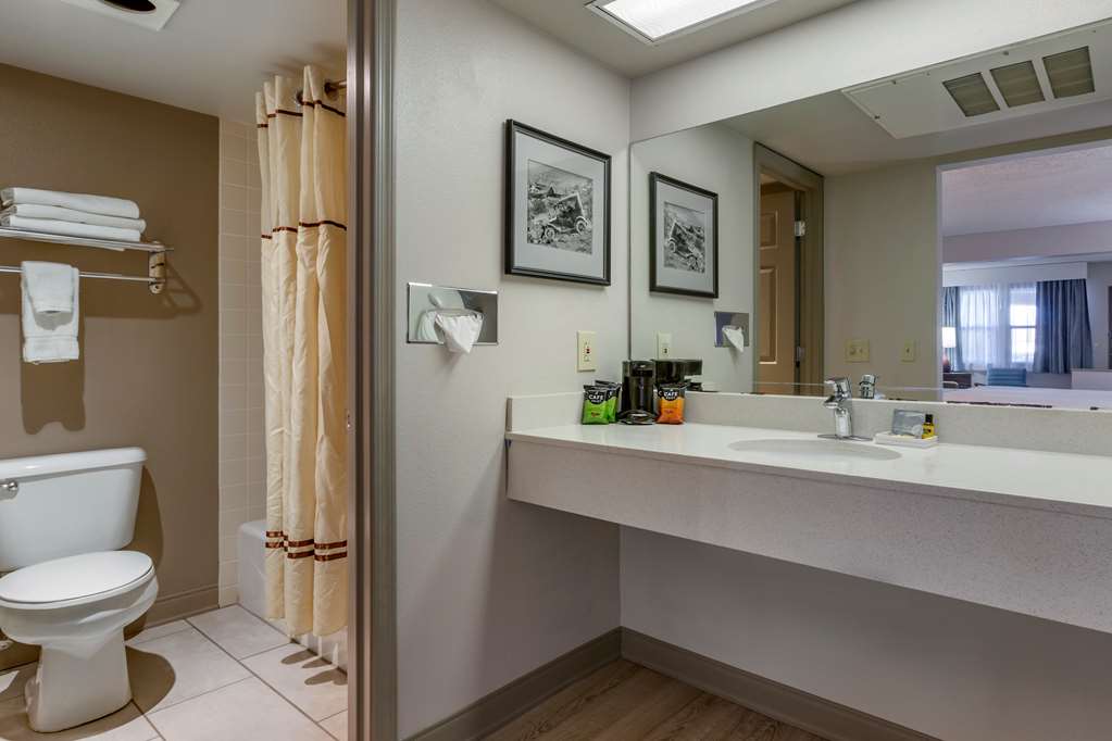 Фото Best Western Plus King's Inn & Suites