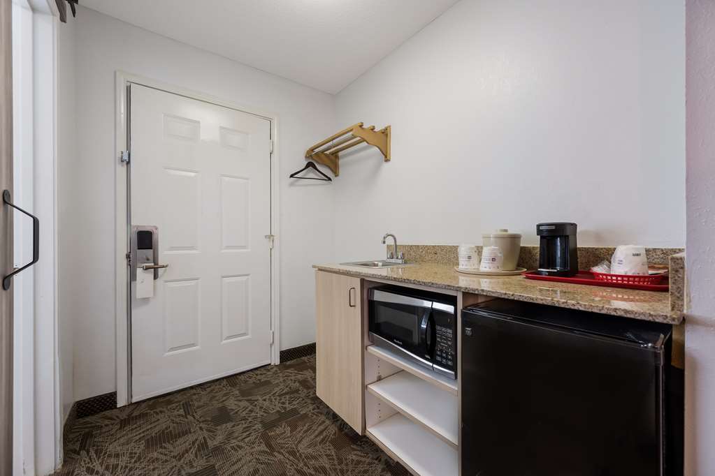 Фото SureStay Hotel by Best Western Tuscaloosa Southeast