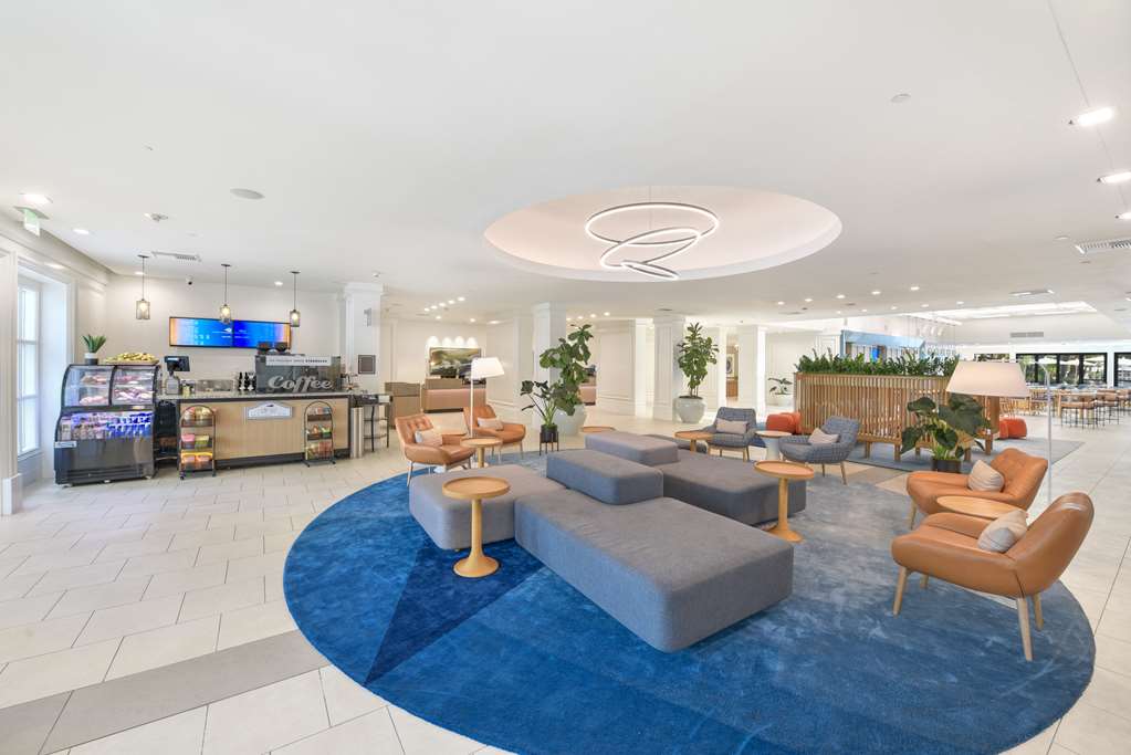 Фото Hilton Irvine Orange County Airport