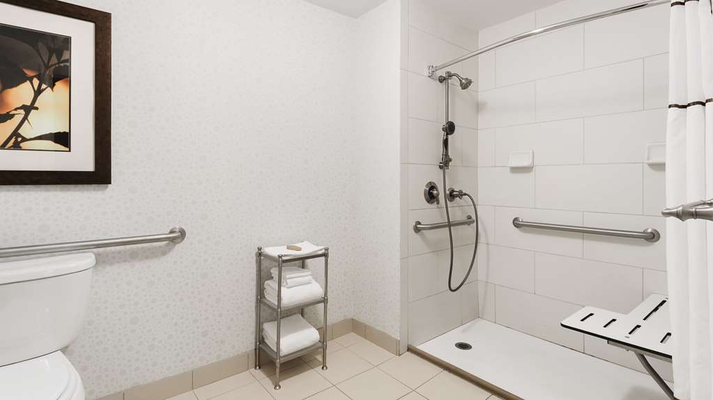 Фото DoubleTree Suites by Hilton Hotel Charlotte - SouthPark