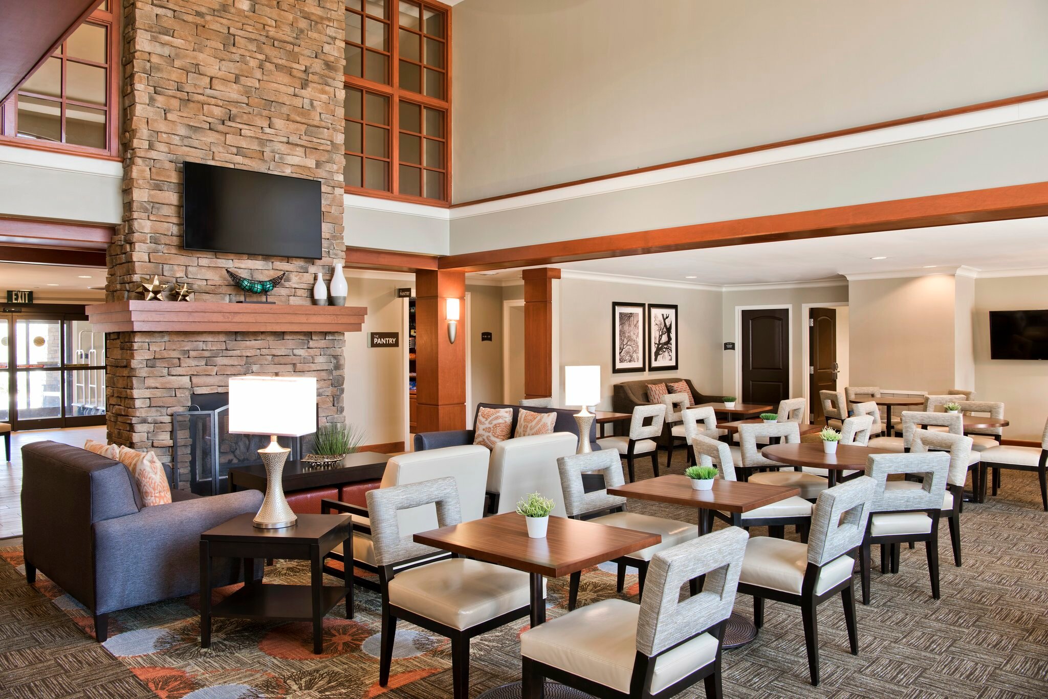 Фото Staybridge Suites Charlotte Ballantyne, an Ihg Hotel