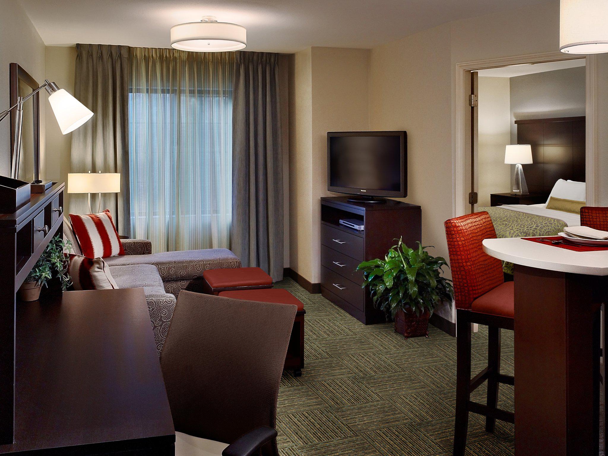 Фото Staybridge Suites Tysons McLean