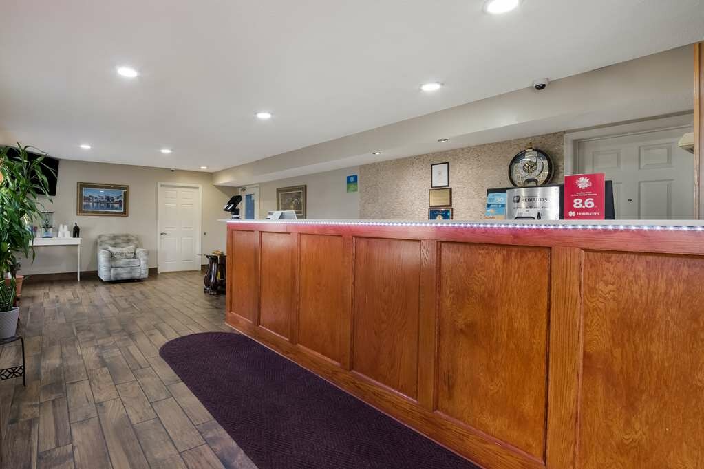 Фото SureStay Hotel by Best Western Manning