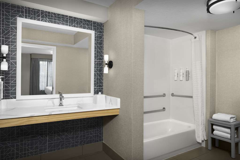 Фото Homewood Suites by Hilton Nashville Airport