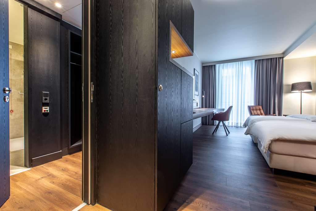 Фото Radisson Blu Hotel, Cologne