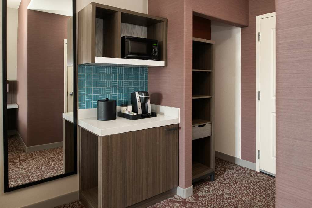 Фото Hilton Garden Inn Fontana