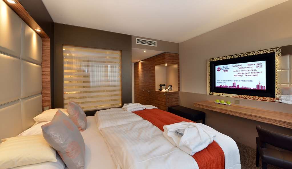 Фото Best Western Plus Delta Park Hotel