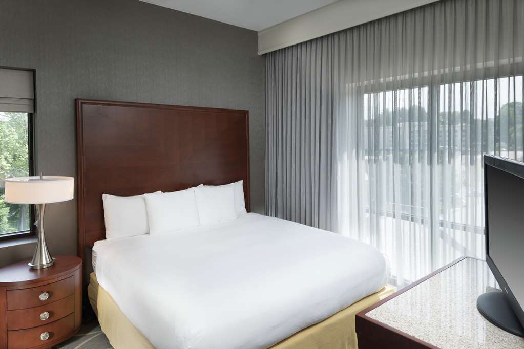 Фото DoubleTree by Hilton Asheville Biltmore