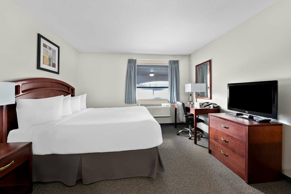 Фото Surestay Plus by Best Western Hardisty